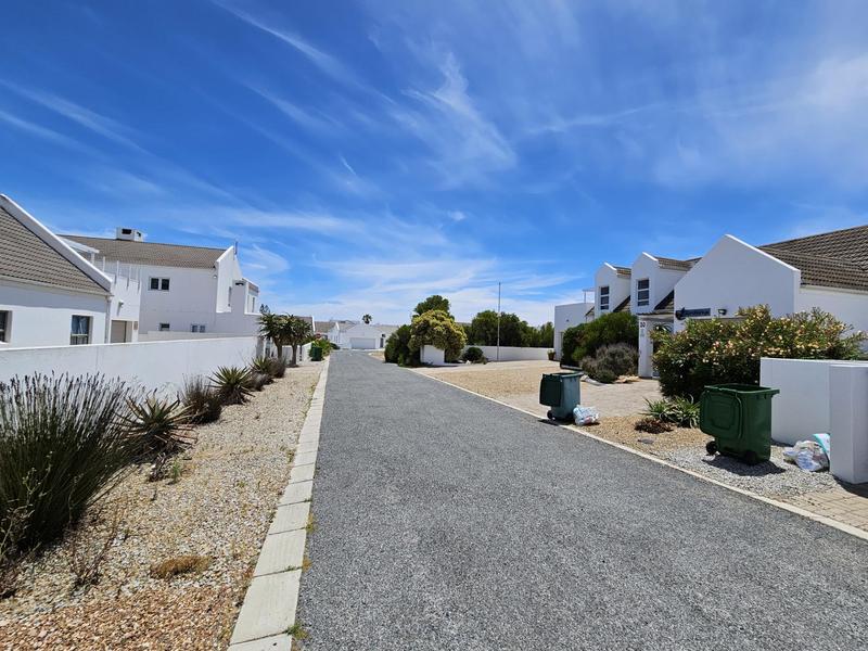 4 Bedroom Property for Sale in Golden Mile Western Cape